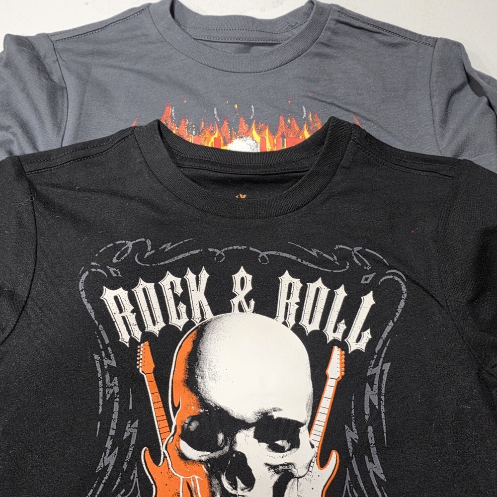 New Lot Of 2 Boys Short Sleeve Halloween T-Shirt Small 6-7 Top Black Grey Shirt‎